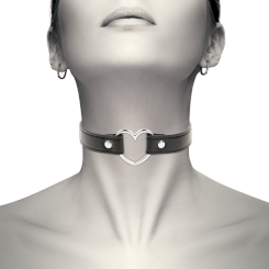 Coquette Hand Crafted Choker Heart