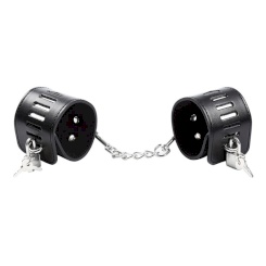 Ohmama fetish - hasp style wrist restraints 1