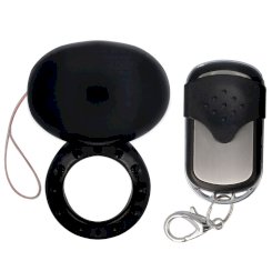 Basecock - realistinen  musta kaukosäädettävä vibraattori with kivekset 20 cm -o- 4 cm